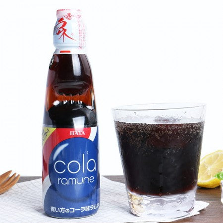 Japanilaista marmoria soodansininen pullon cola makuinen 200ml Ramune cola